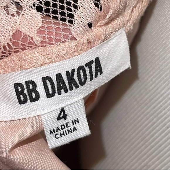 BB Dakota Lace Halter Dress Blush Pink Sz 4 - Picture 10 of 17